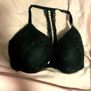 Victoria secret lacy push up bra